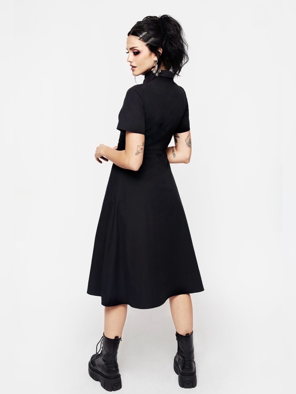Disturbia | Fenrir Midi Shirt Dress 🐺🖤⛓️ - Picture 3 of 5